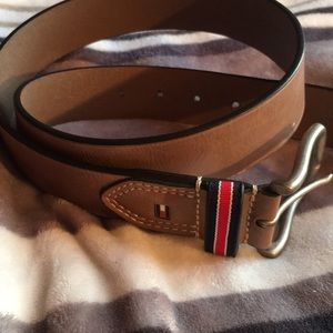 Men’s tan leather Tommy Hilfiger belt